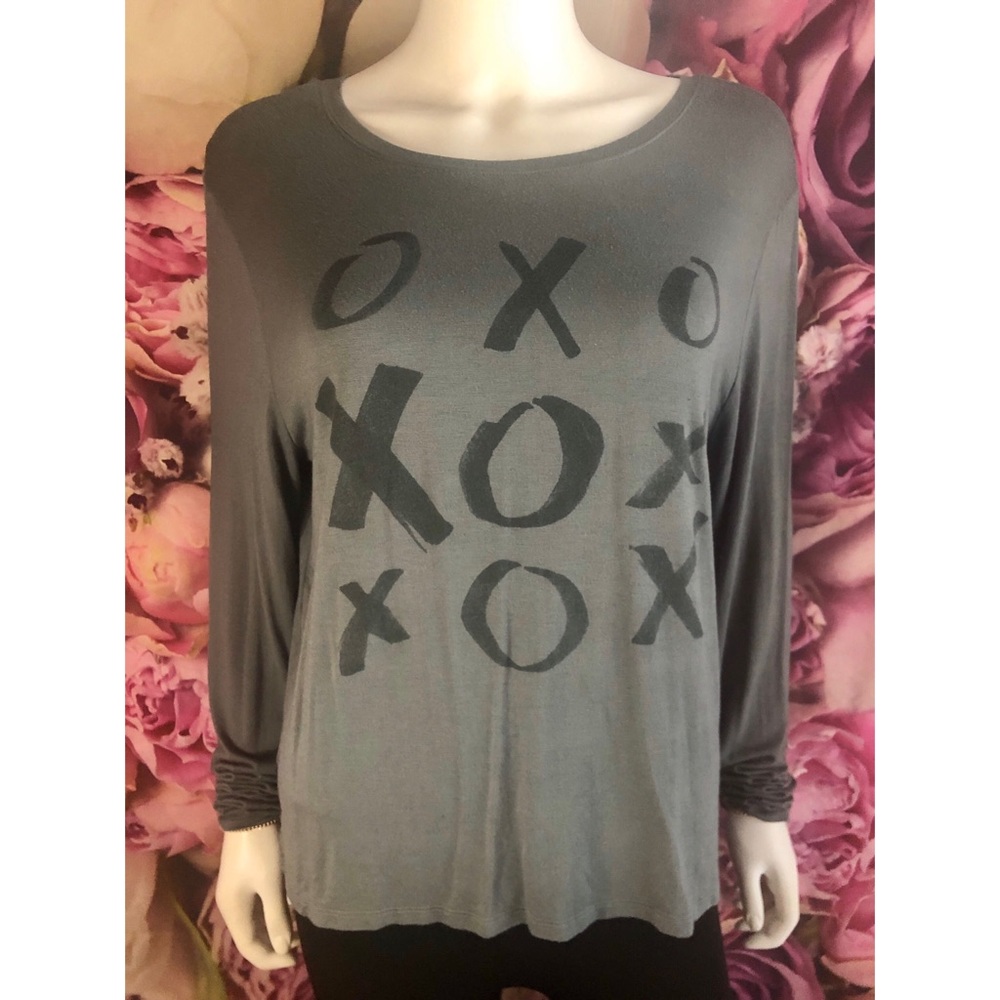 American Eagle “xoxo” Long Sleeve Top